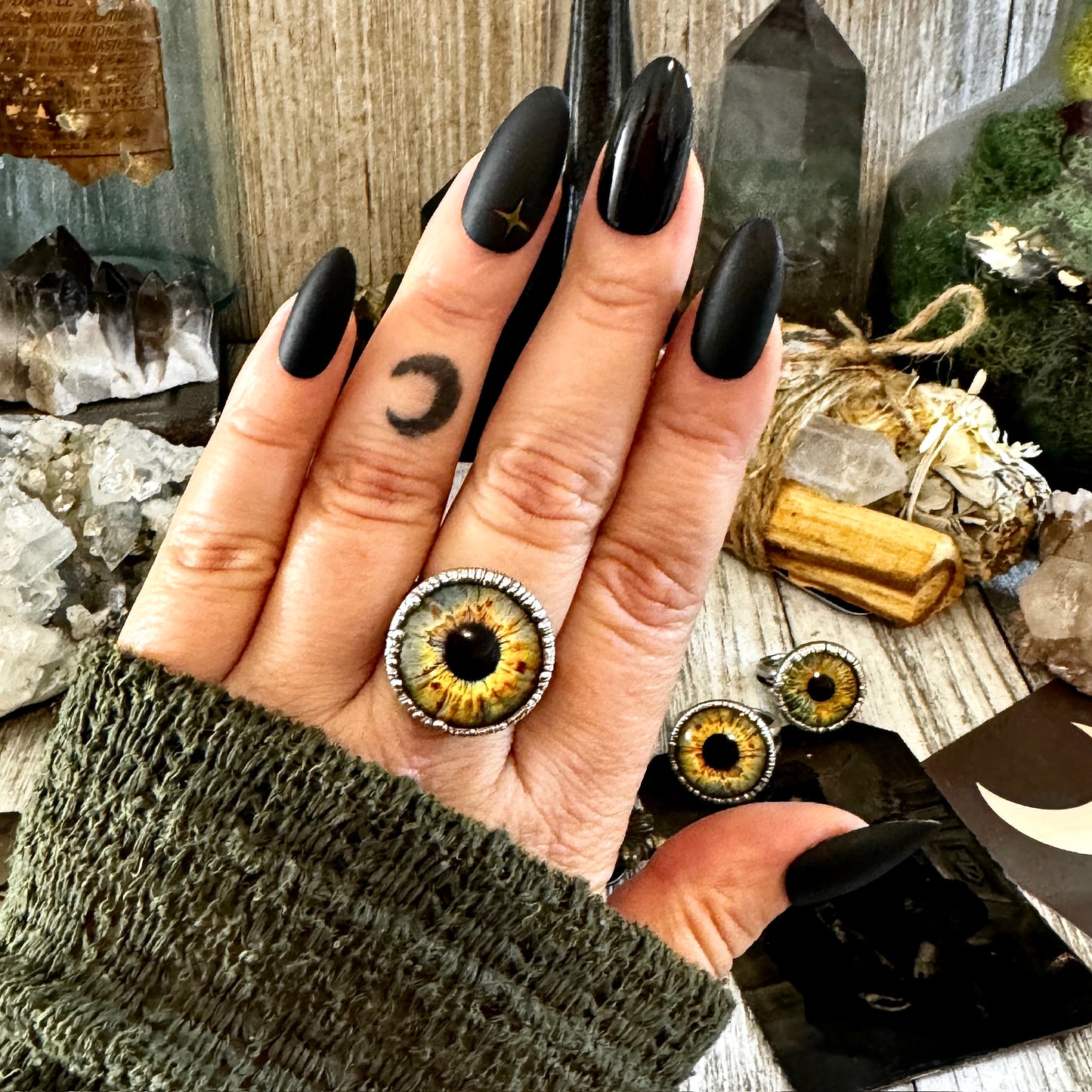 Glass Eye Ring Silver Size 6 7 8 9 10 11 / Foxlark Collection