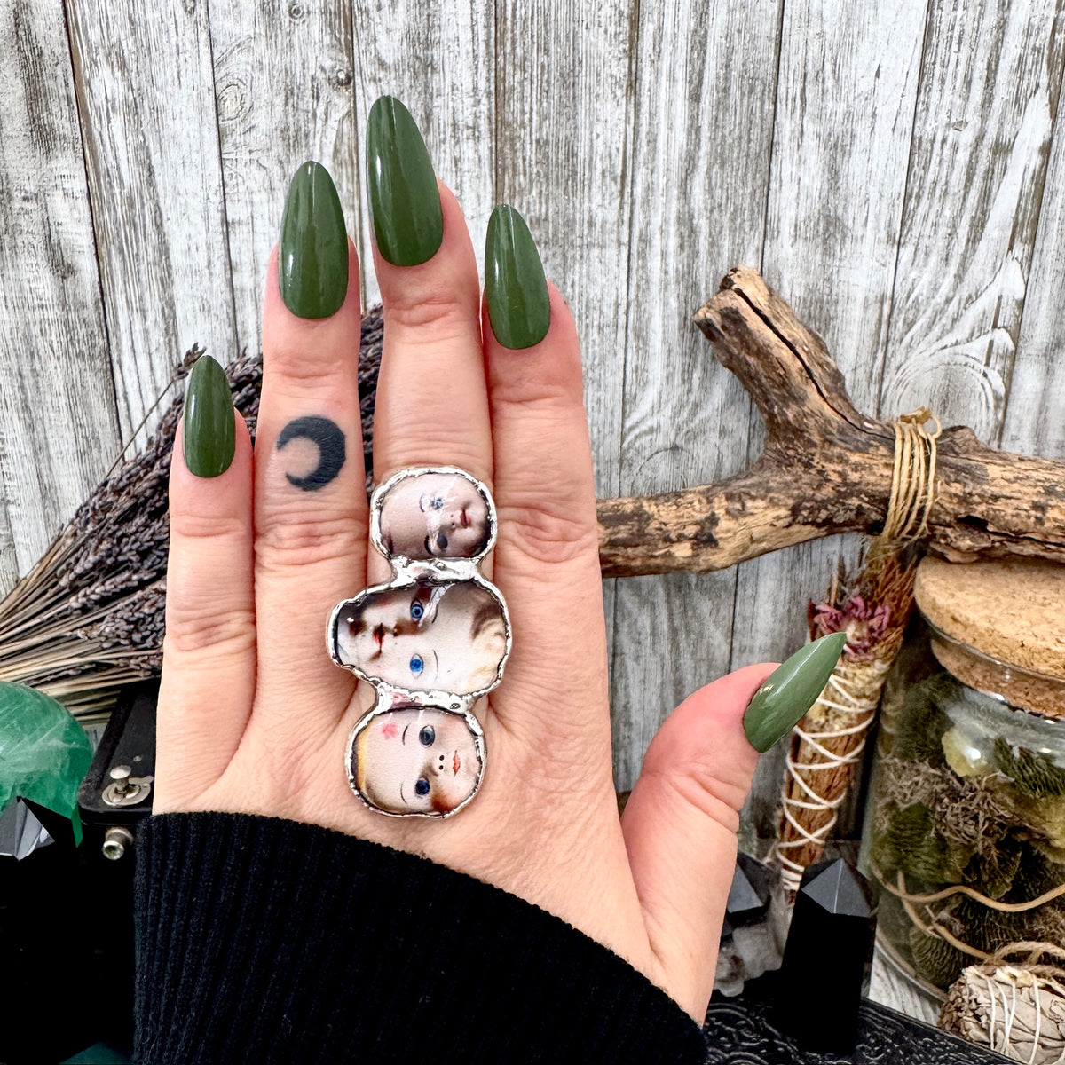 three's company doll head statement ring, fine silver, size 9