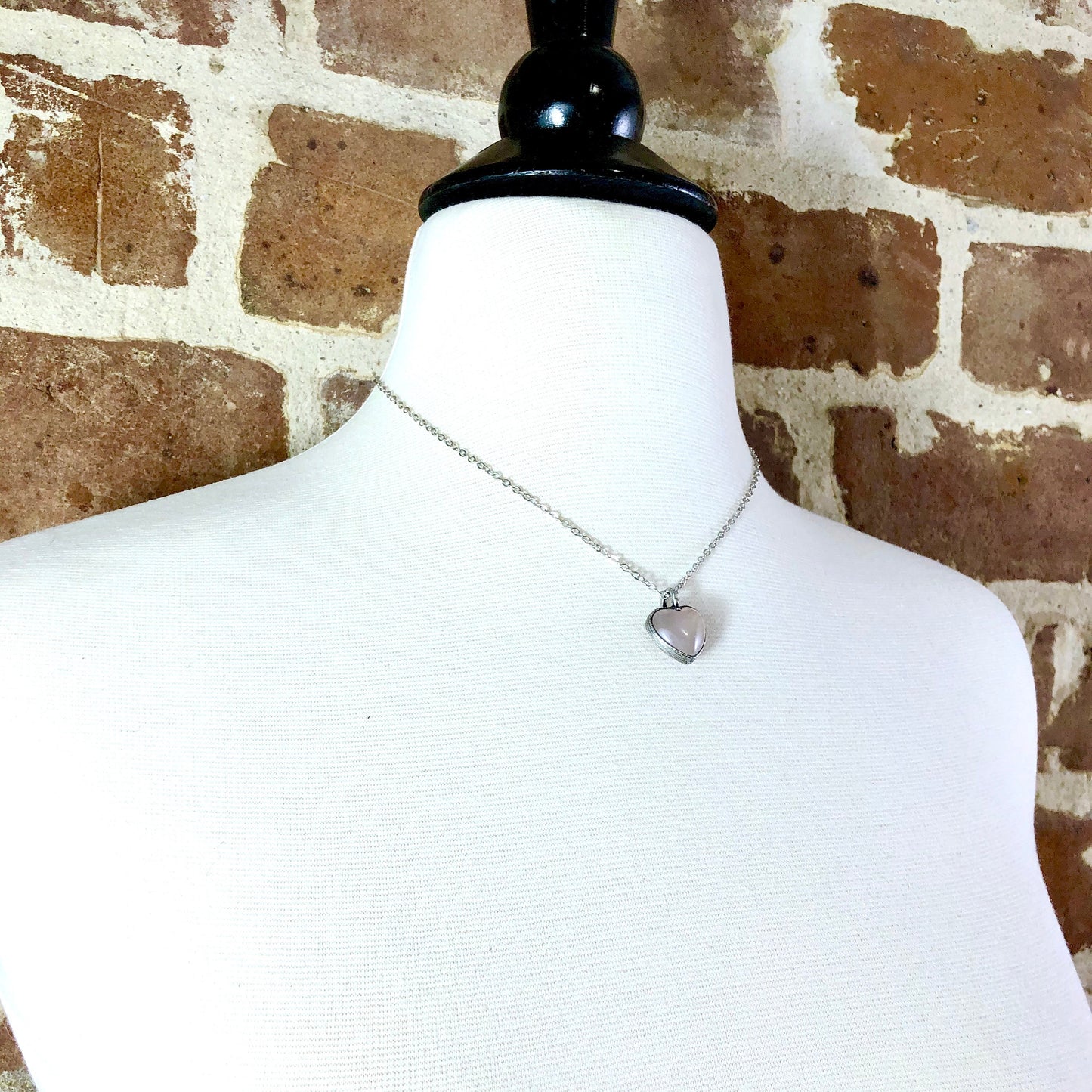 Bridesmaid Gift, Crystal heart, Crystal Necklace, Crystal Necklaces, Etsy ID: 739789896, FOXLARK- NECKLACES, Heart Necklace, Heart Pendant, Jewelry, Necklaces, Pink Crystal, Pink Crystal Heart, Pink Stone Necklace, Rose Quartz HeaRT, Rose Quartz Necklace,