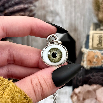 Green Iris Eye Necklace Fine Silver / Foxlark Collection - One of a Kind