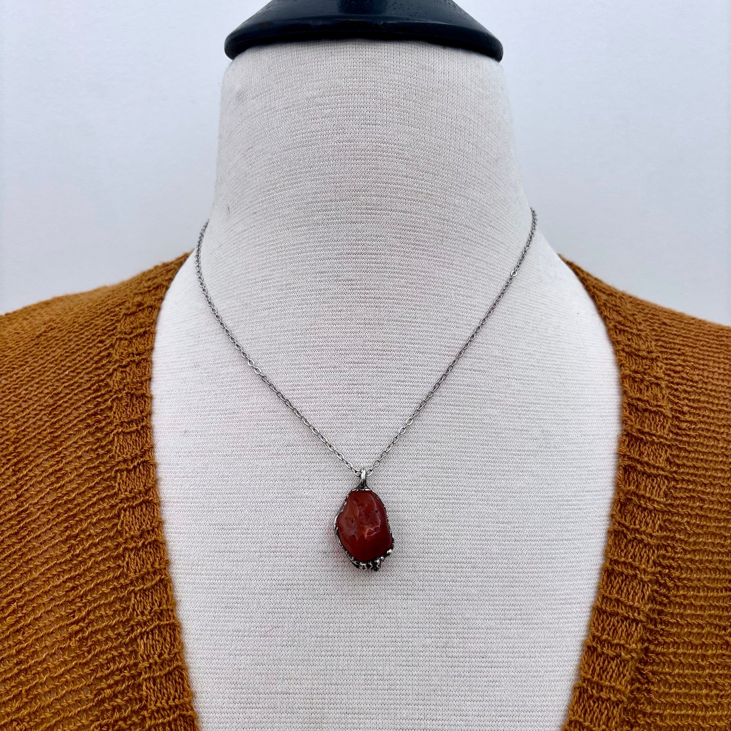 Dainty Pebble Necklace in Moss Agate or Carnelian in Silver/ Foxlark Collection