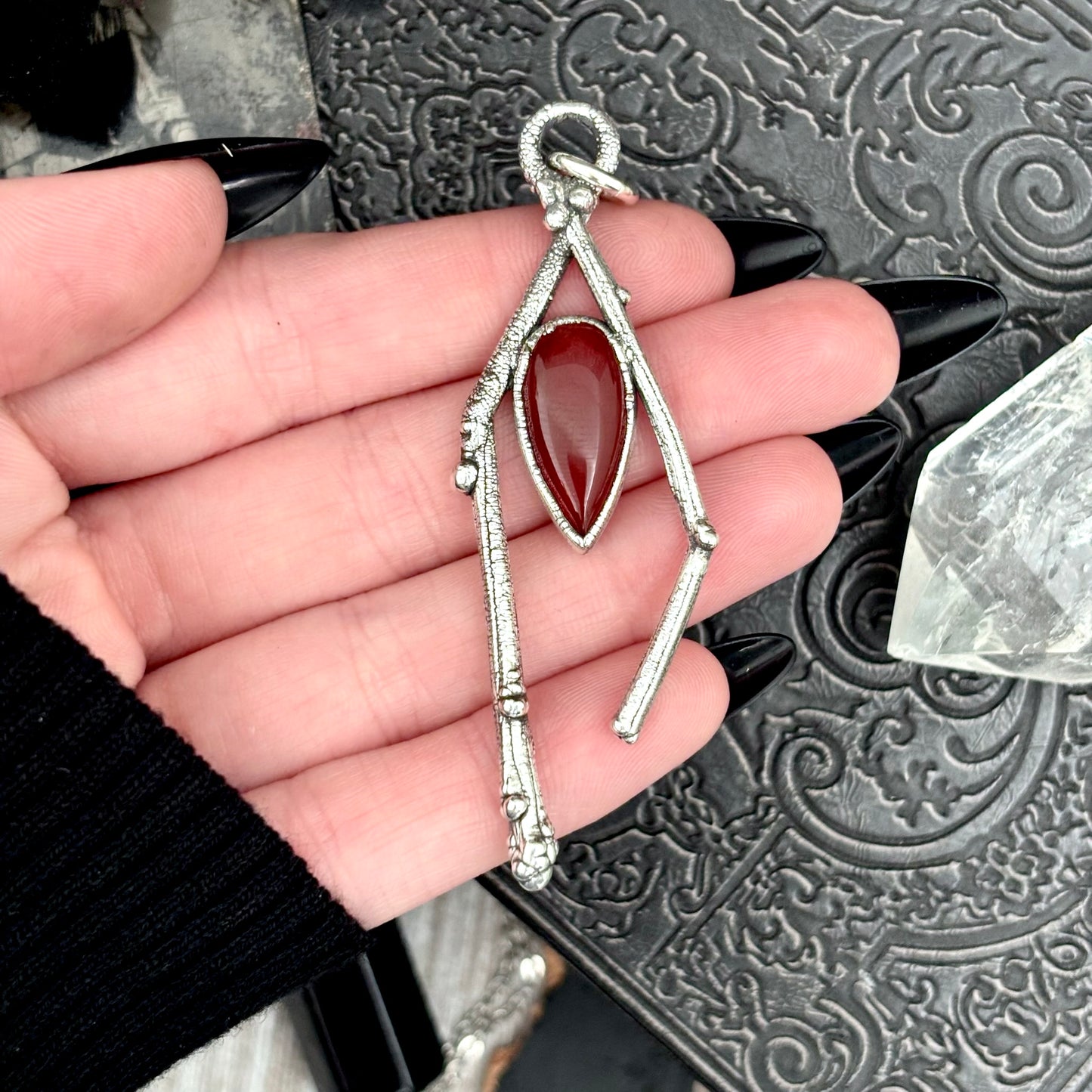 Carnelian Crystal Necklace in Silver / Sticks & Stones Collection