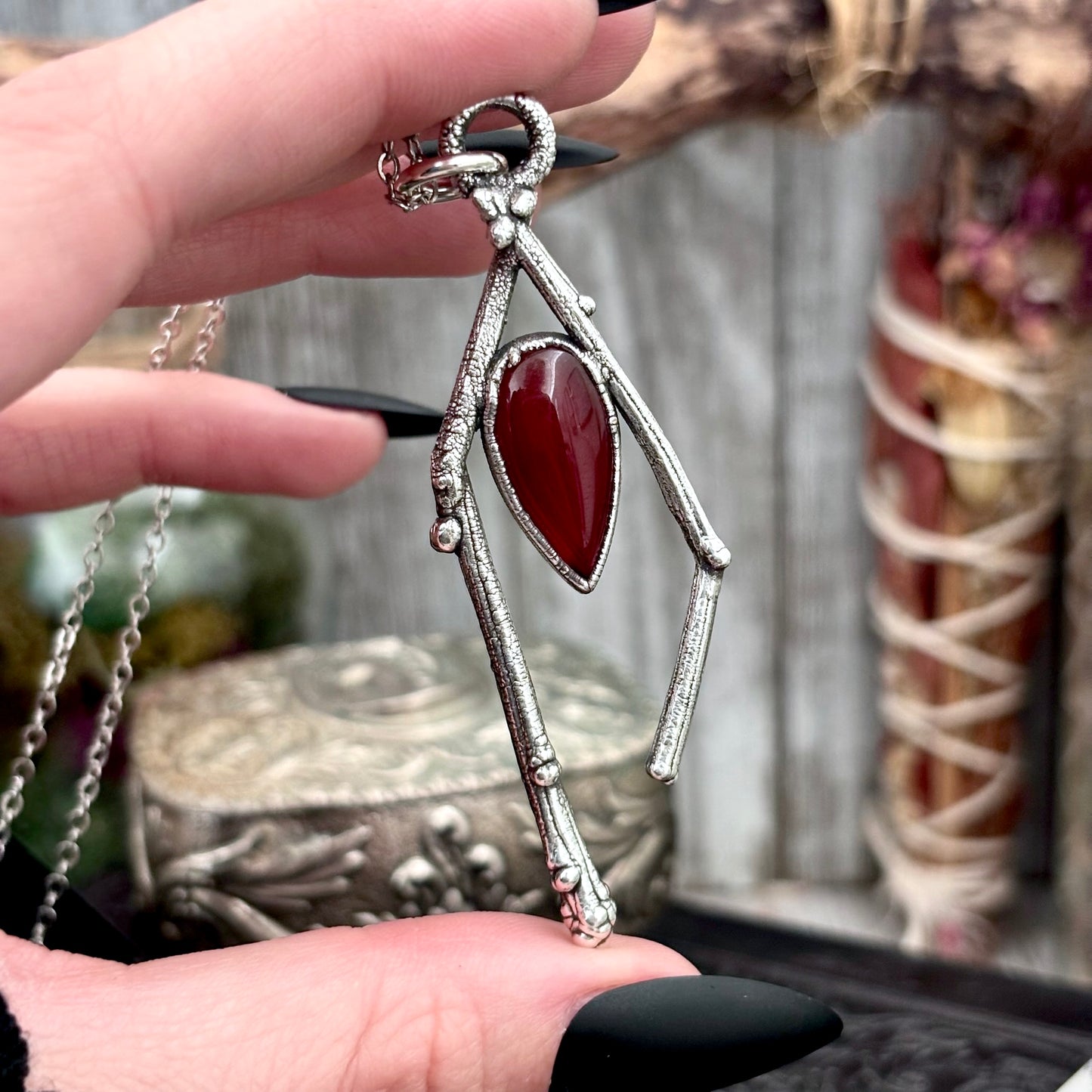 Carnelian Crystal Necklace in Silver / Sticks & Stones Collection