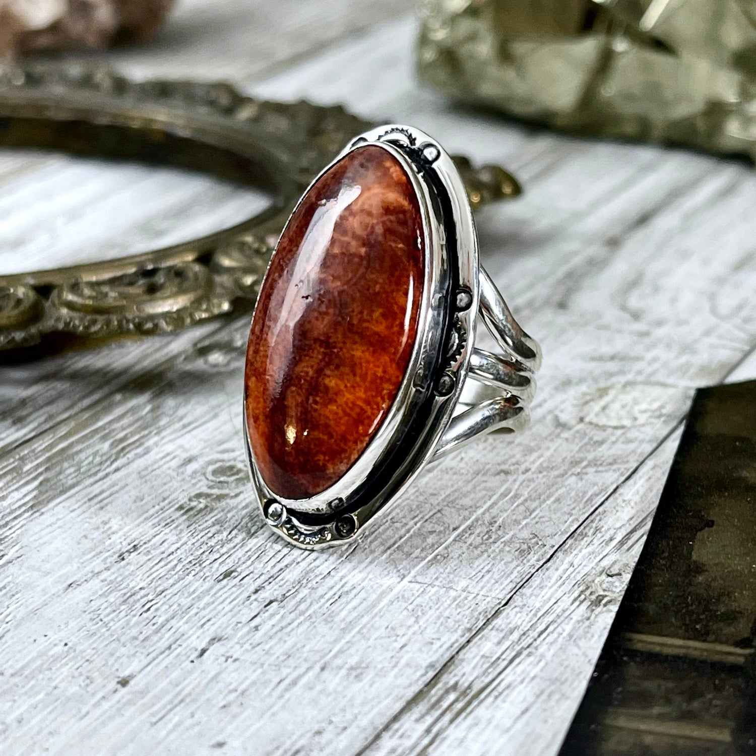 Size 10 Stunning Spiny Oyster Statement Ring Set in Thick Sterling Silver / Curated by FOXLARK Collection