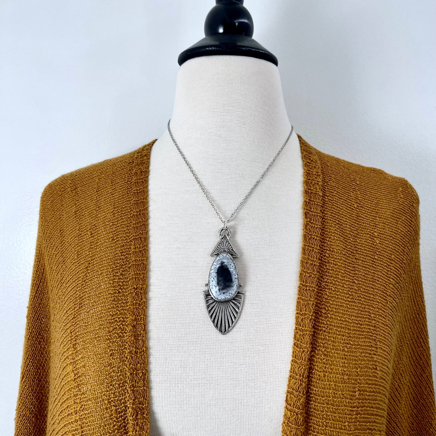 Big Crystal Necklace, Big Stone Necklace, Bohemian Jewelry, Crystal Necklaces, Etsy ID: 1570947535, Foxlark Alchemy, FOXLARK- NECKLACES, Gothic Jewelry, Jewelry, Large Crystal, Large Raw Crystal, layering necklace, Necklaces, Raw crystal jewelry, raw crys