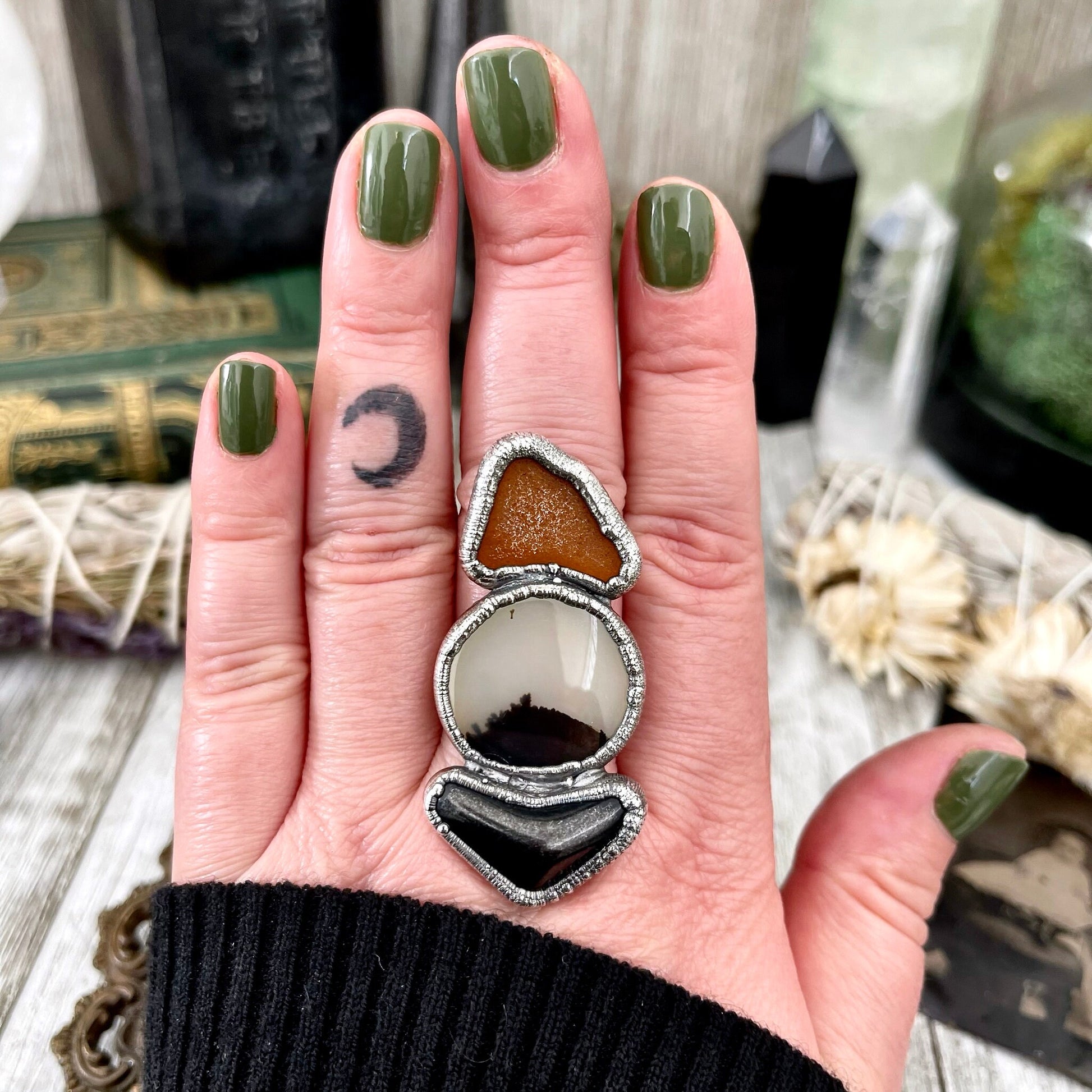 Size 8 Crystal Ring - Three Stone Ring Montana Moss Agate Black Onyx Sea Glass Silver Ring / Foxlark Collection - One of a Kind Jewelry